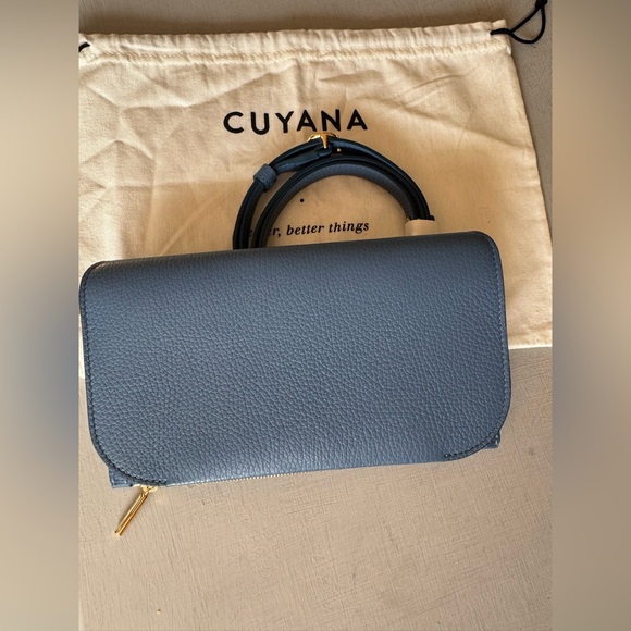 Like NEW Cuyana System Phone Wallet + Strap in Sky Blue Pebbled Leather - Picture 2 of 11